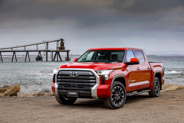 Toyota Tundra in red 